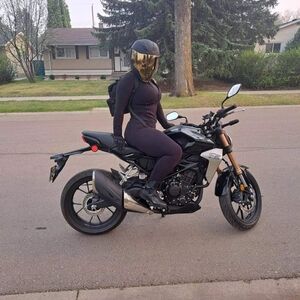 Meet your Posher, @HEARTBREAKERHEARTTHROB